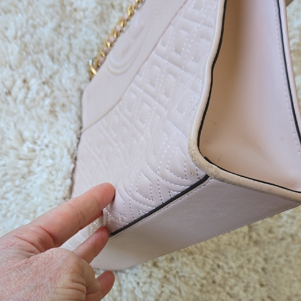 Tory Burch Soft Pink and Gold Quilted Shoulder Bag - Picture 5 of 7